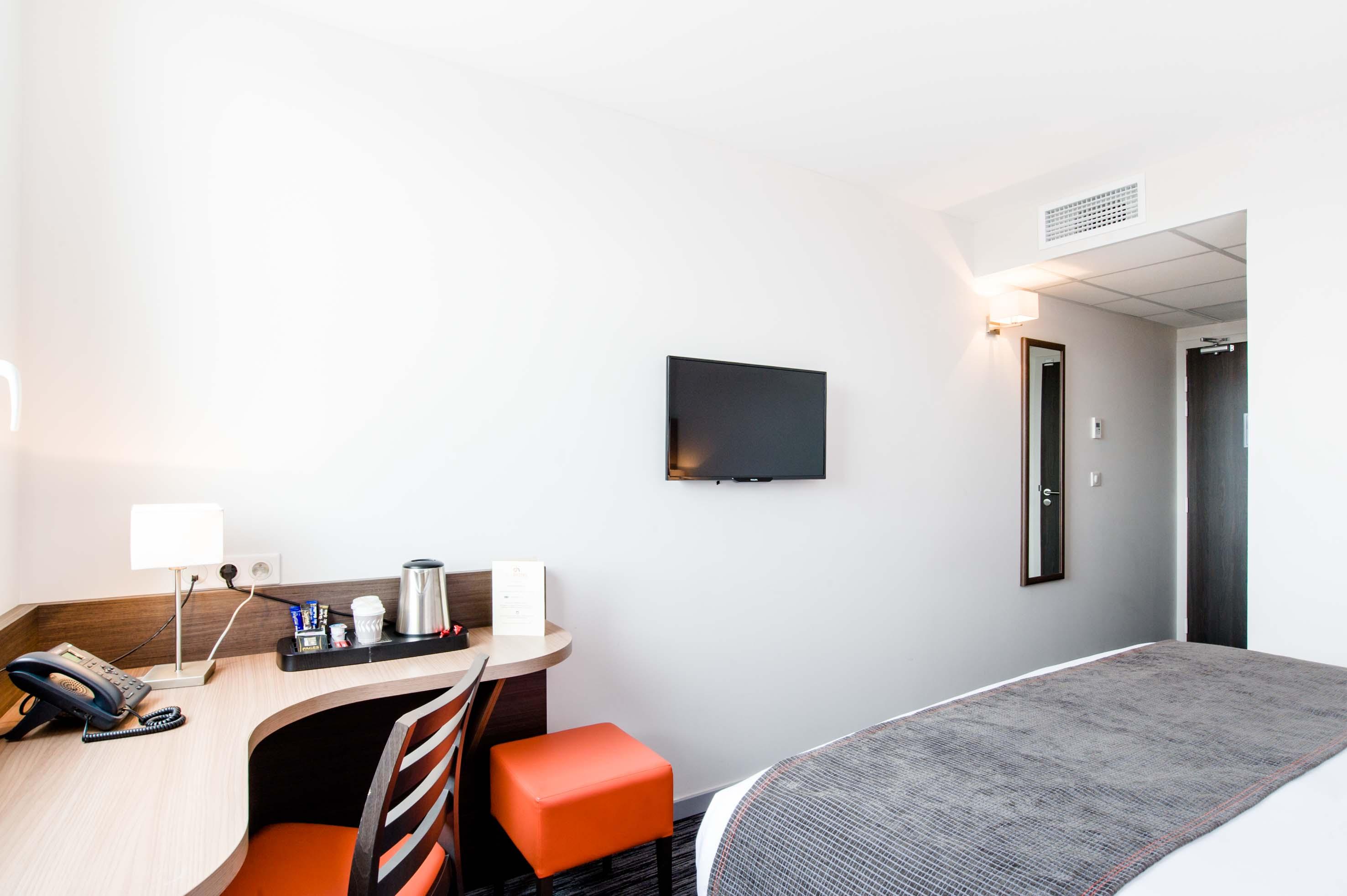Dios Hotel Bruguieres Eksteriør billede