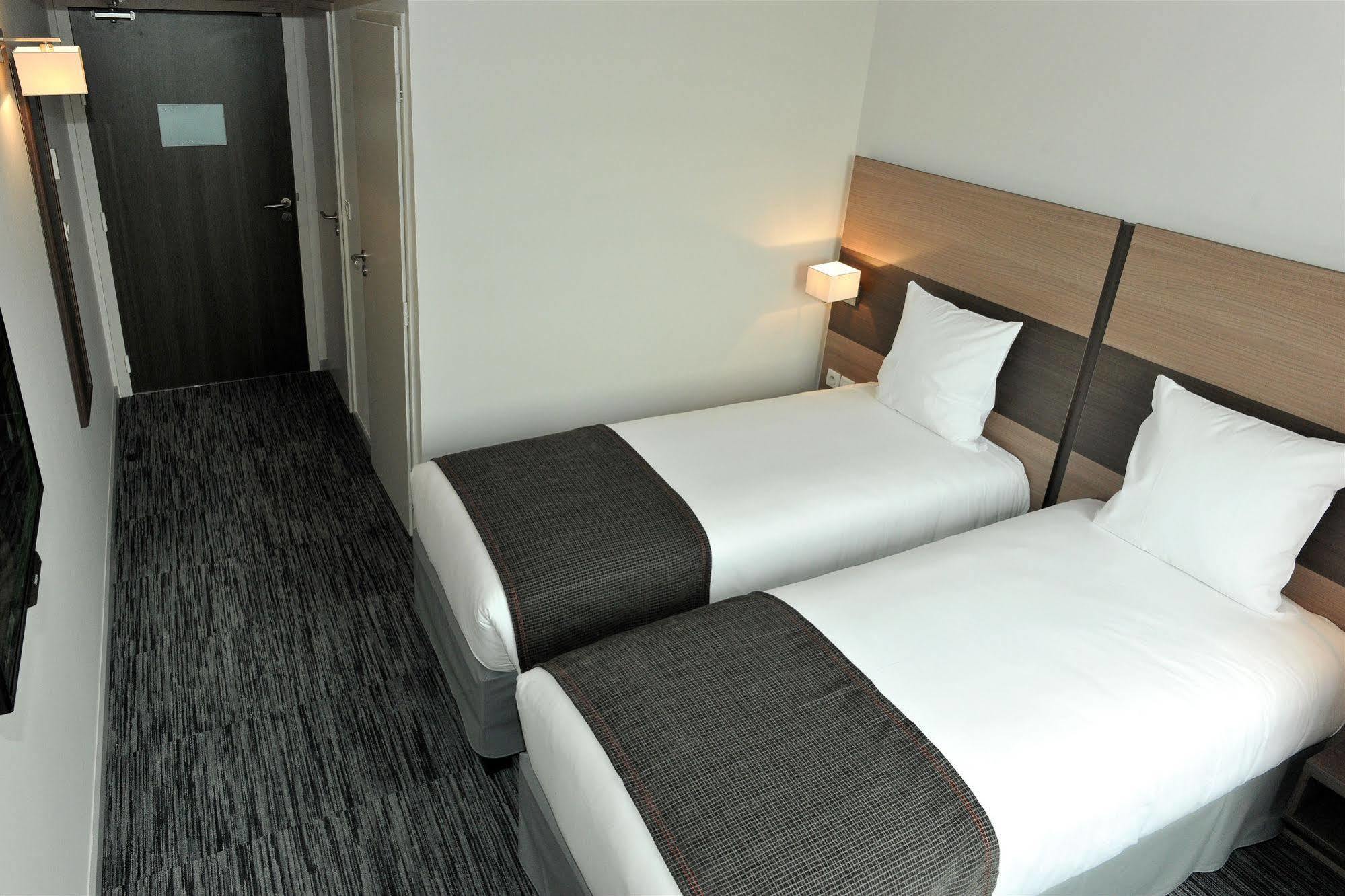 Dios Hotel Bruguieres Eksteriør billede