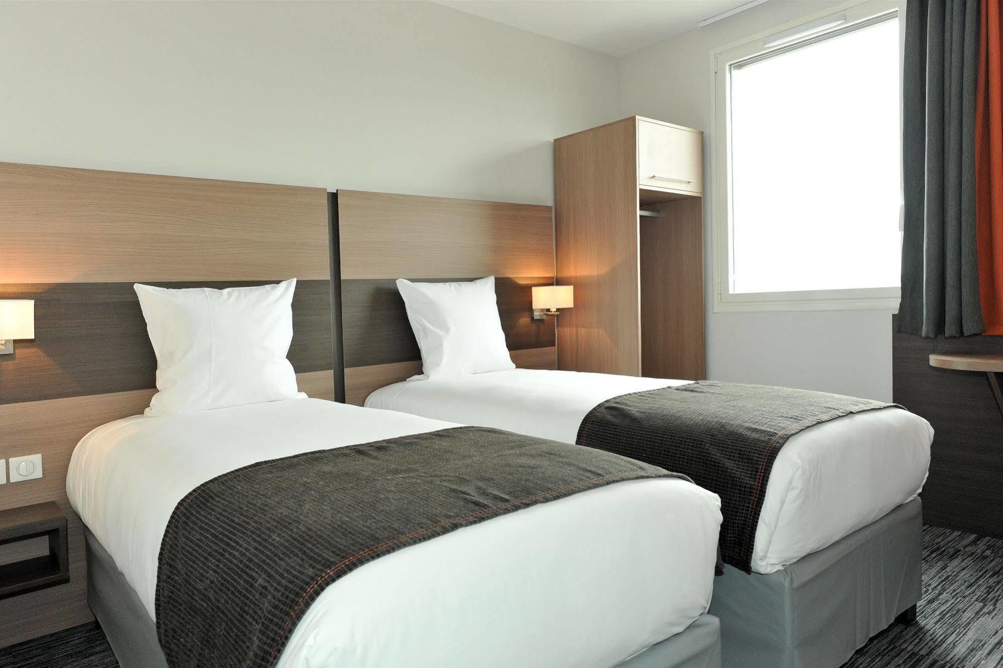 Dios Hotel Bruguieres Eksteriør billede